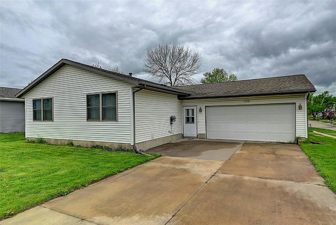 3298 3RD ST, MARION, IA 52302, photo 1 of 27