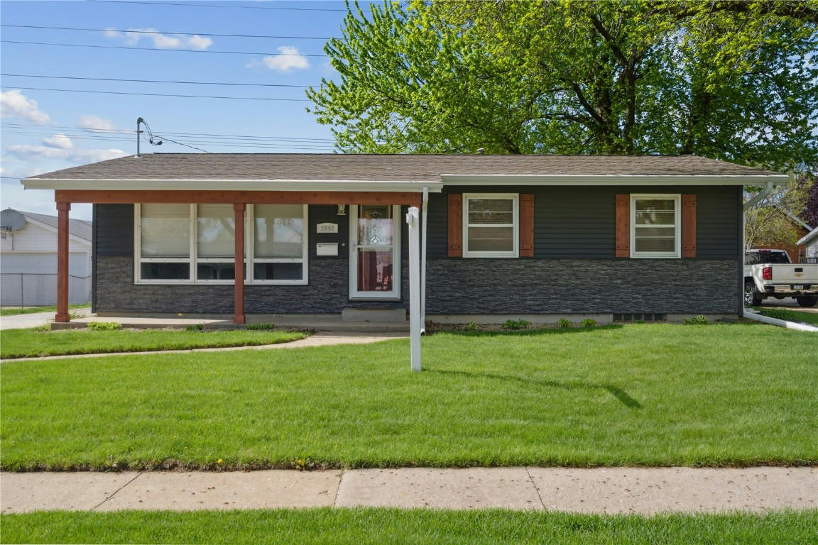 2645 1ST AVE, MARION, IA 52302, photo 1 of 22