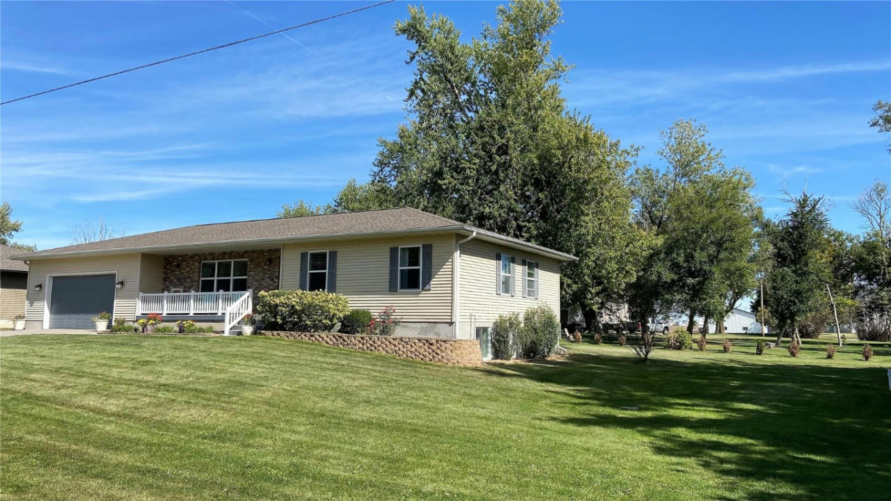 118 INK RD NW, MT VERNON, IA 52314, photo 1 of 44