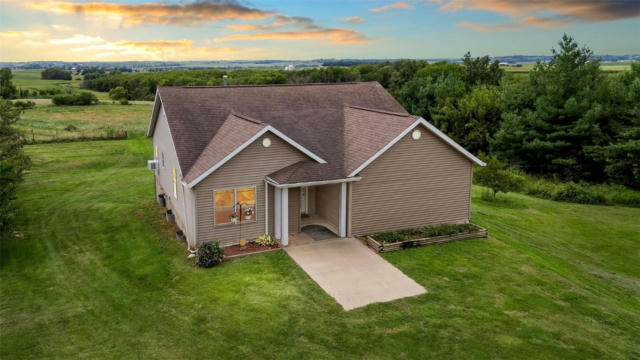 18253 GREEN RD, ANAMOSA, IA 52205 - Image 1