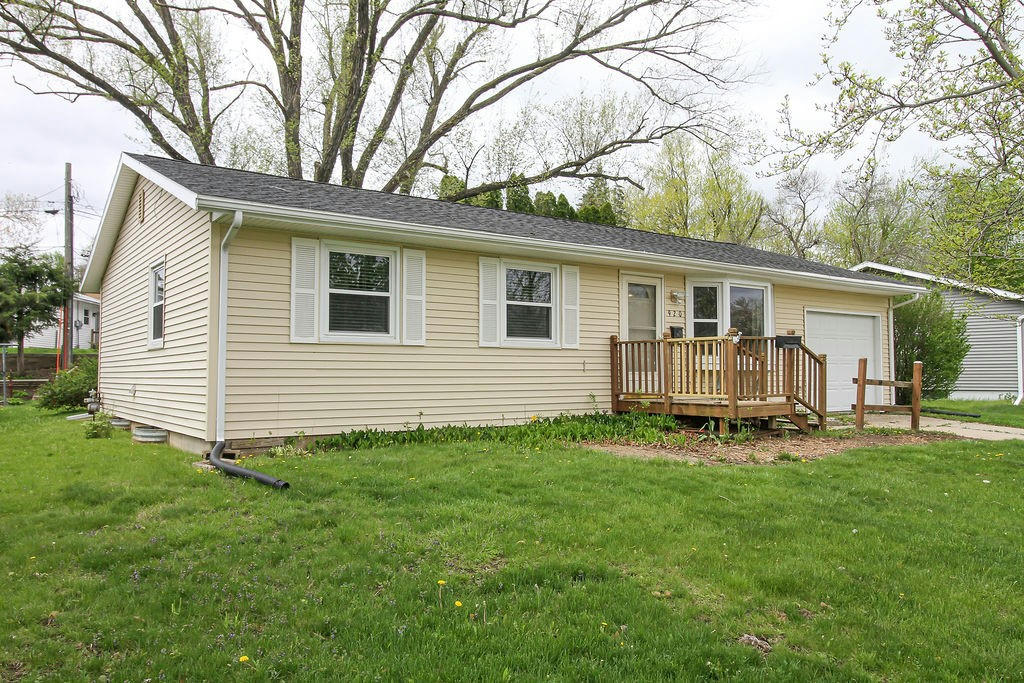 920 PARKVIEW DR, MARION, IA 52302, photo 1 of 28